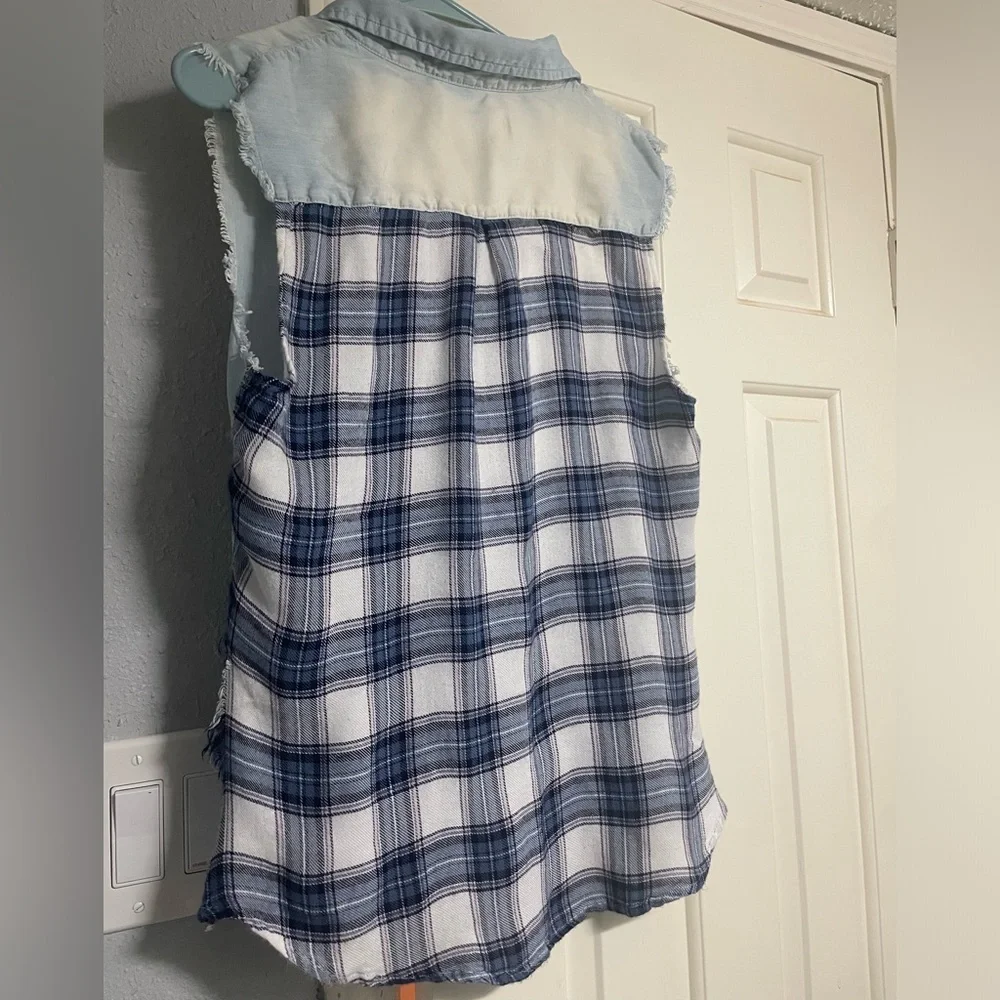 Vintage Light Blue Sleeveless Top - Picture 3 of 6